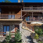 Appartement Efharis Filoxenon *
