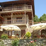 Appartement Efharis Filoxenon Feneos