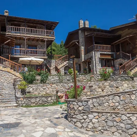 Efharis Filoxenon Apartman Feneósz