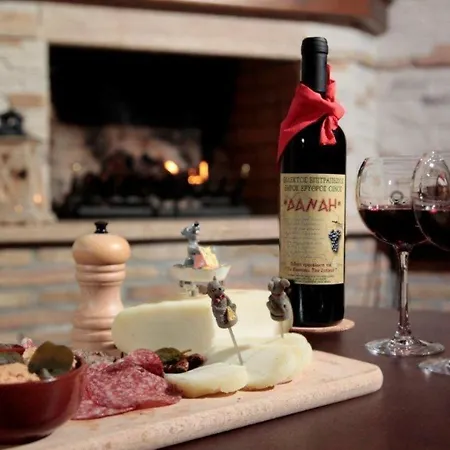 Efharis Filoxenon Appartement *