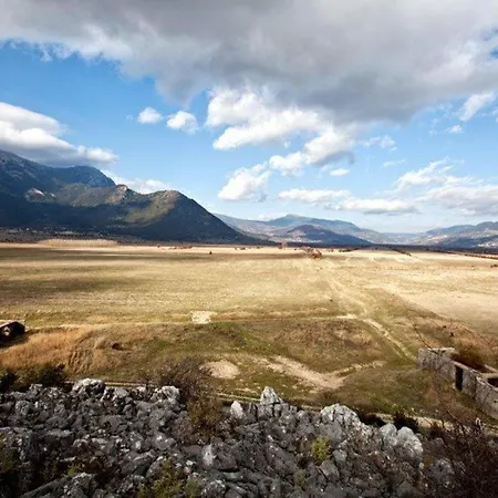 Apartment Efharis Filoxenon *