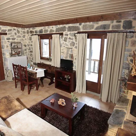 Appartement Efharis Filoxenon Feneós