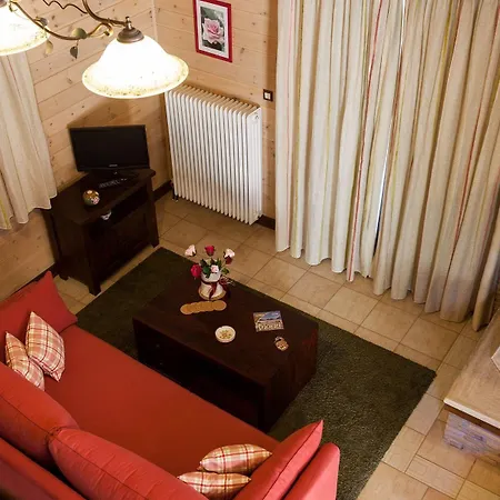 Efharis Filoxenon Appartement *