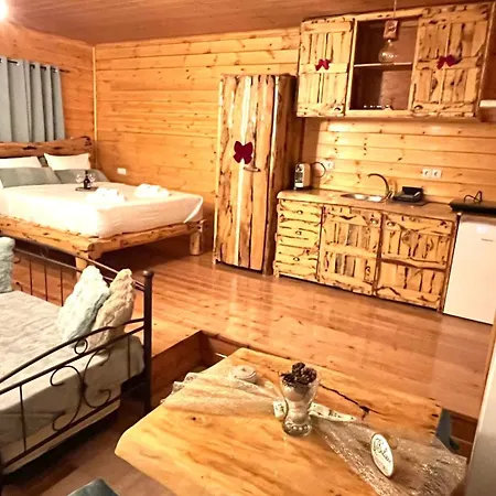 Efharis Filoxenon Appartement Feneós