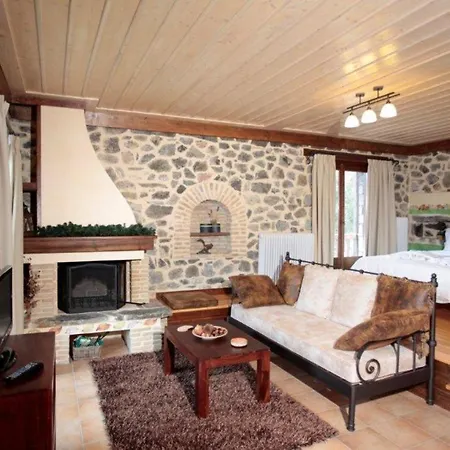 Efharis Filoxenon Feneos