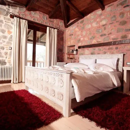 Appartement Efharis Filoxenon *