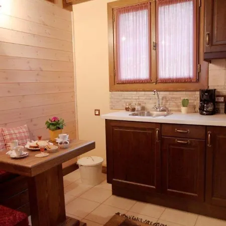 Efharis Filoxenon Apartman *