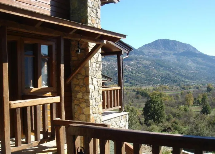 Efharis Filoxenon * Feneósz