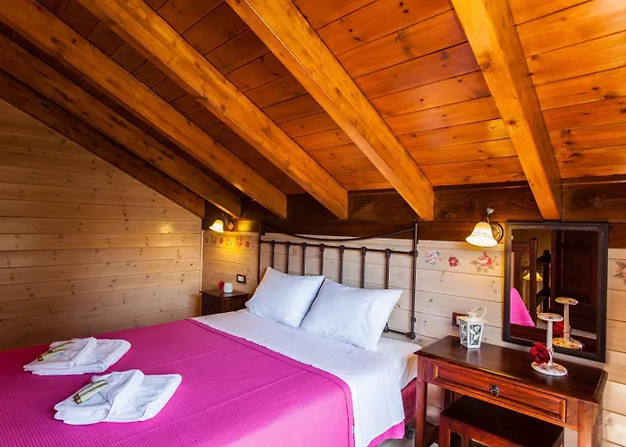 Apartman Efharis Filoxenon Feneósz