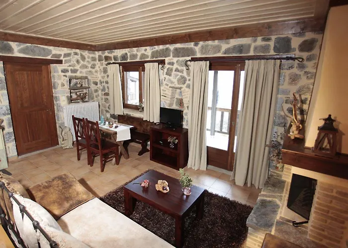 Apartman Efharis Filoxenon Feneósz