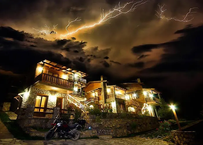 Efharis Filoxenon Feneósz