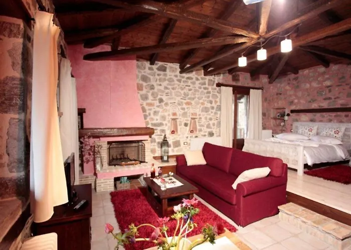 Efharis Filoxenon Feneósz