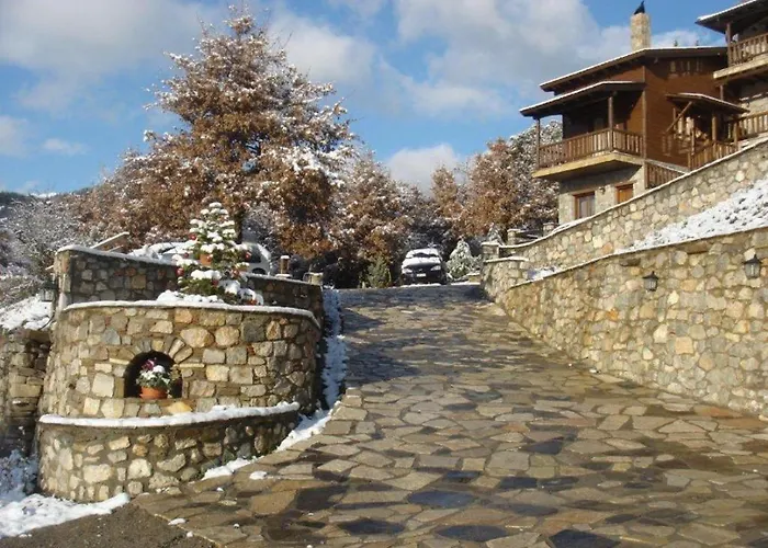 Efharis Filoxenon Apartman Feneósz