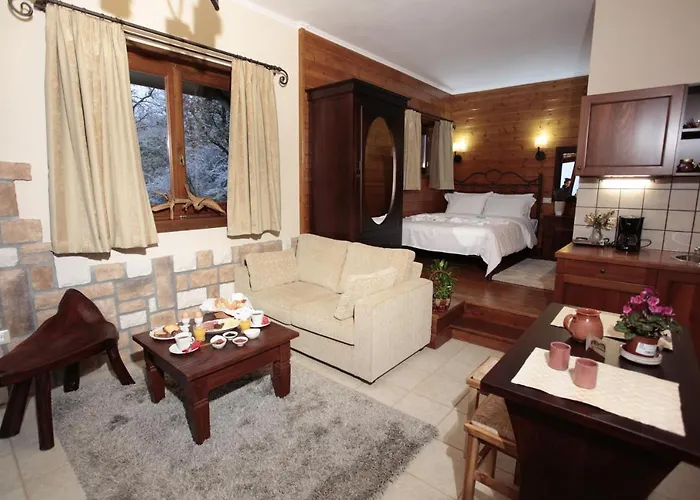 Efharis Filoxenon Apartman Feneósz